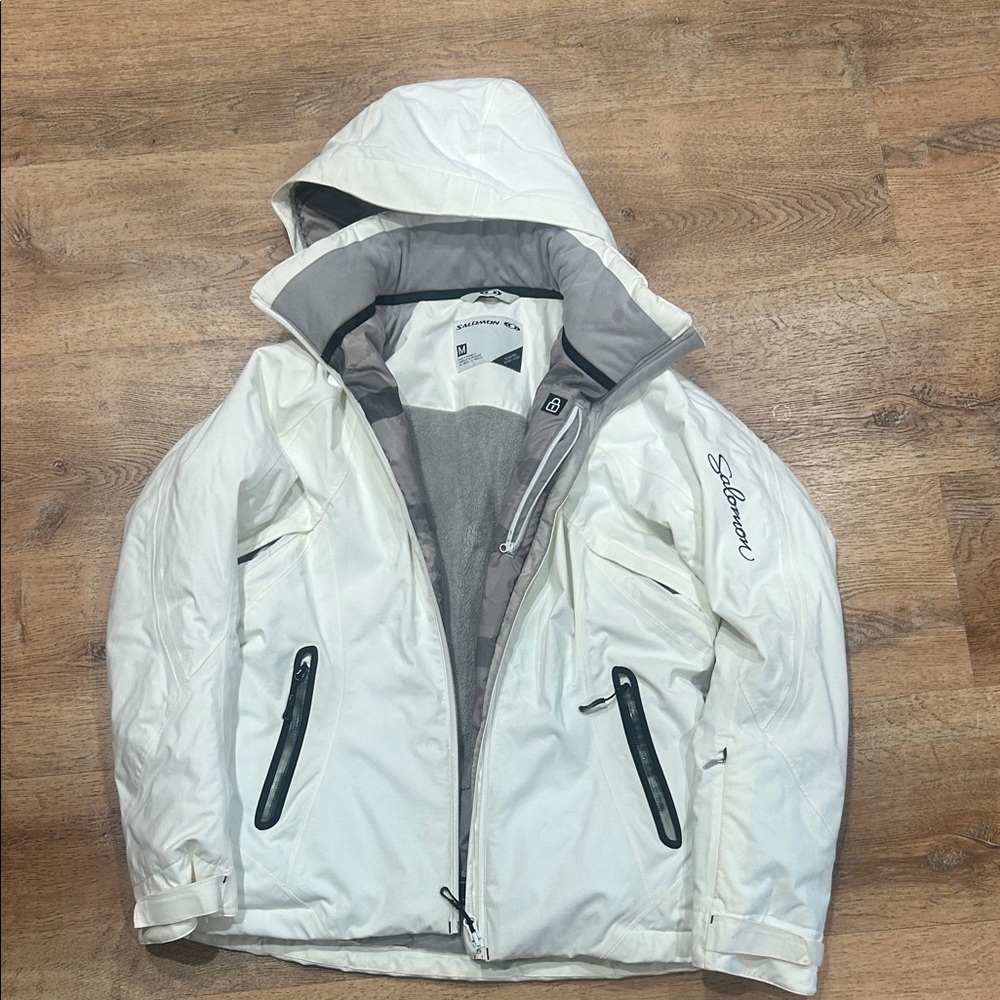 Salomon White Ski & Snow Jacket